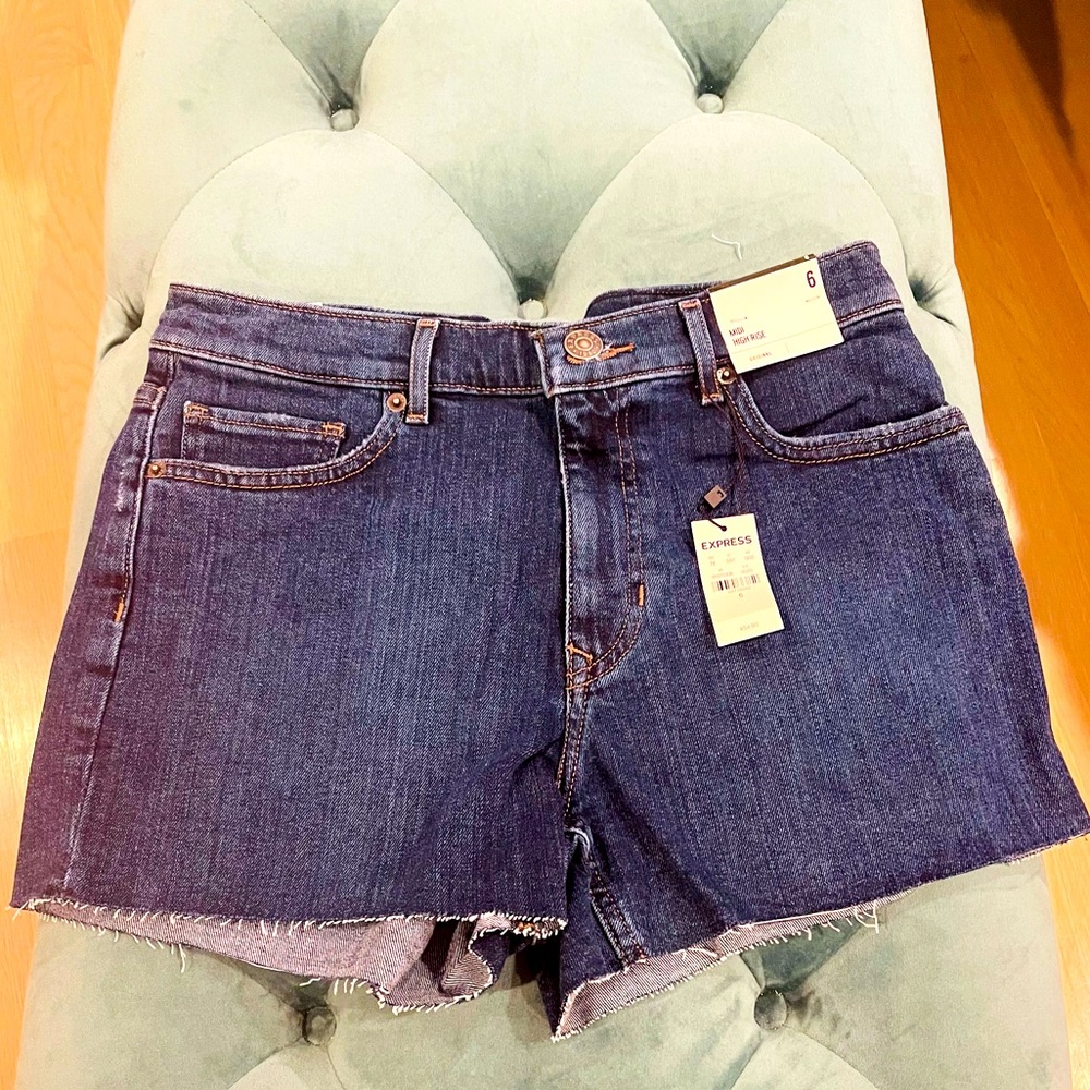 Express denim shorts, new with tags